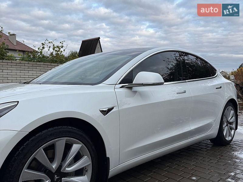 Седан Tesla Model 3 2020 в Харькове фото 2 Седан Tesla Model 3 2020 в Харькове