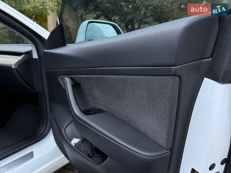 Седан Tesla Model 3 2020 в Харькове фото 24 Седан Tesla Model 3 2020 в Харькове