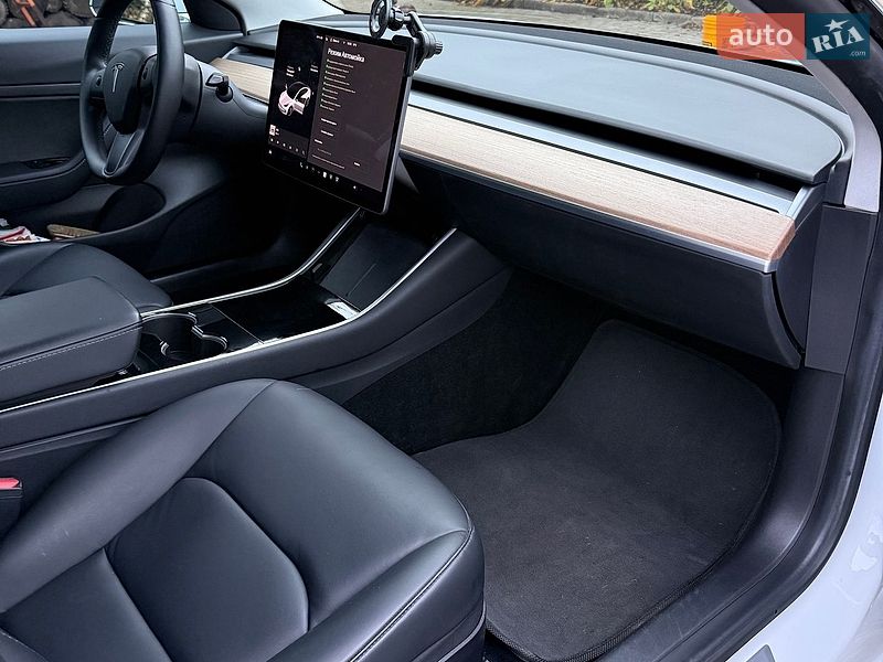 Седан Tesla Model 3 2020 в Харькове фото 27 Седан Tesla Model 3 2020 в Харькове