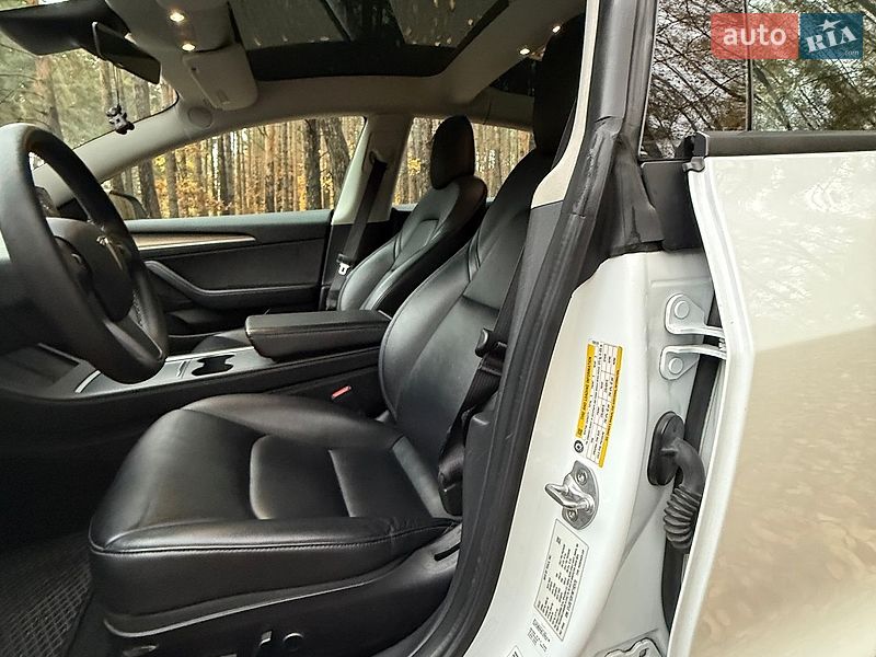 Седан Tesla Model 3 2022 в Бучі фото 24 Седан Tesla Model 3 2022 в Бучі