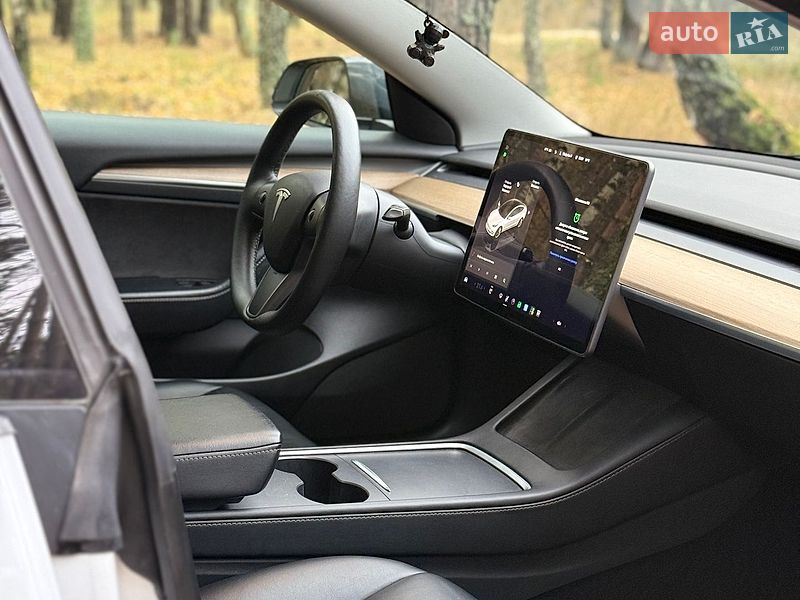 Седан Tesla Model 3 2022 в Бучі фото 36 Седан Tesla Model 3 2022 в Бучі