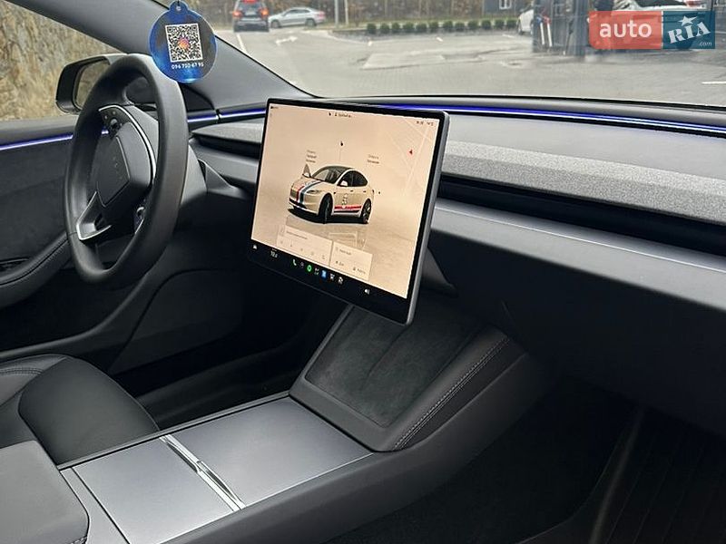 Седан Tesla Model 3 2024 в Виннице