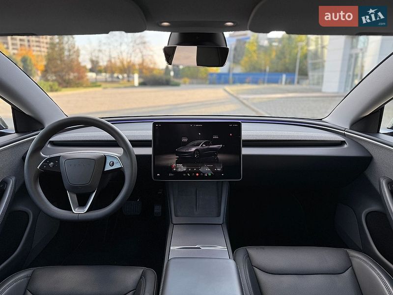 Седан Tesla Model 3 2024 в Дніпрі