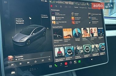 Седан Tesla Model 3 2024 в Дніпрі