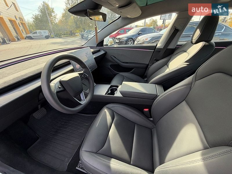 Седан Tesla Model 3 2025 в Харкові фото 10 Седан Tesla Model 3 2025 в Харкові