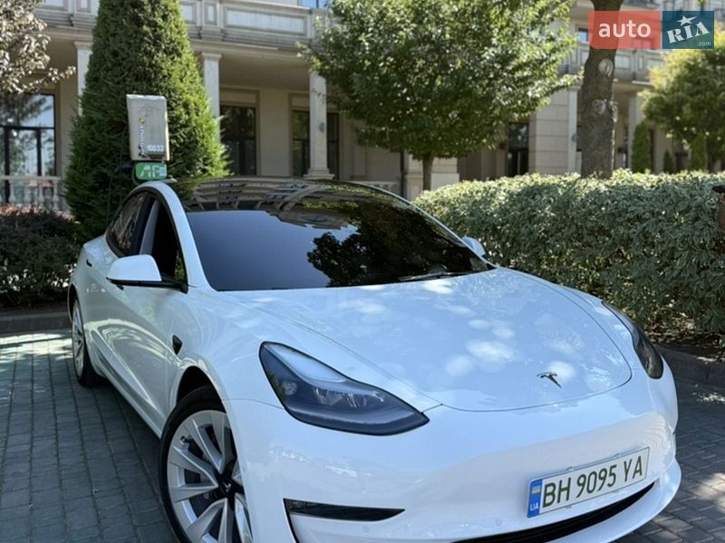 Седан Tesla Model 3 2022 в Одессе фото Седан Tesla Model 3 2022 в Одессе