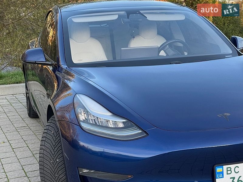 Седан Tesla Model 3 2018 в Львові фото 13 Седан Tesla Model 3 2018 в Львові