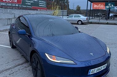Седан Tesla Model 3 2024 в Киеве