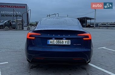 Седан Tesla Model 3 2024 в Киеве
