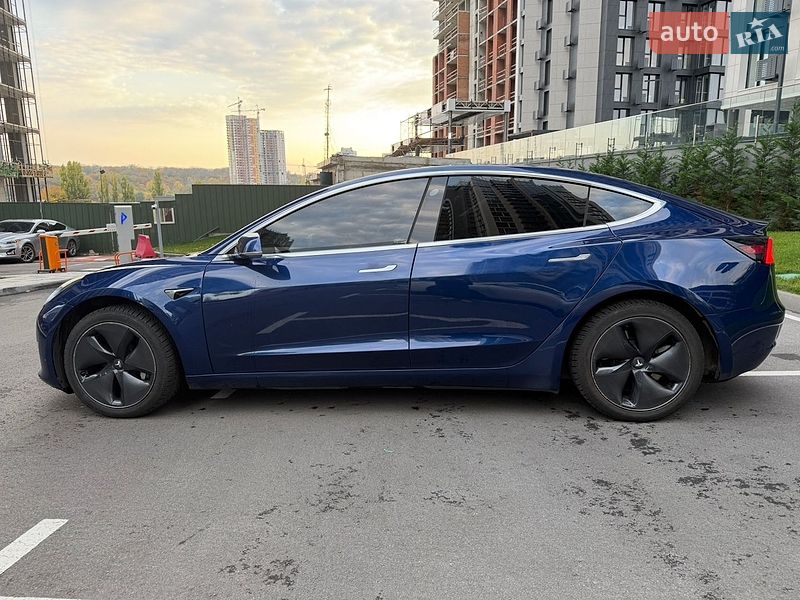Седан Tesla Model 3 2019 в Киеве фото 7 Седан Tesla Model 3 2019 в Киеве