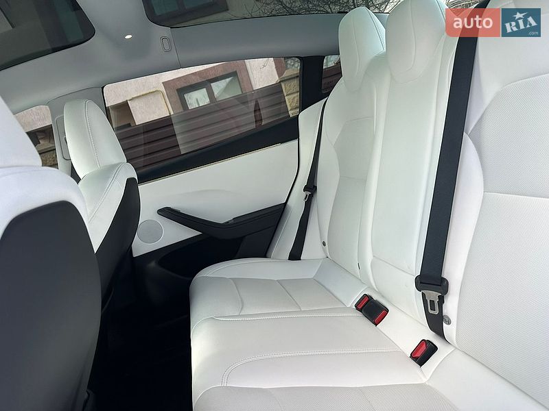 Седан Tesla Model 3 2024 в Звягелі фото 56 Седан Tesla Model 3 2024 в Звягелі