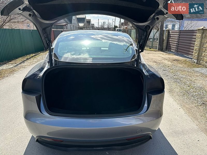 Седан Tesla Model 3 2024 в Звягелі фото 82 Седан Tesla Model 3 2024 в Звягелі