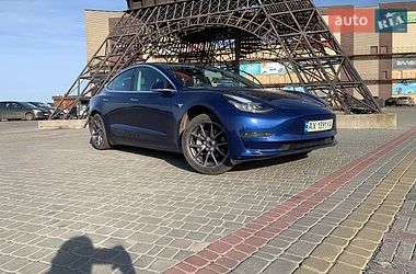 Седан Tesla Model 3 2019 в Харькове