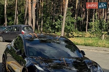 Седан Tesla Model 3 2021 в Киеве