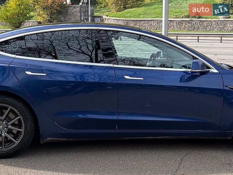 Седан Tesla Model 3 2019 в Киеве фото 4 Седан Tesla Model 3 2019 в Киеве