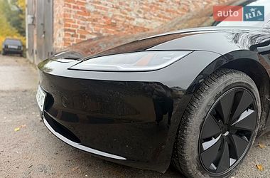 Седан Tesla Model 3 2025 в Хмельницком фото 13 Седан Tesla Model 3 2025 в Хмельницком