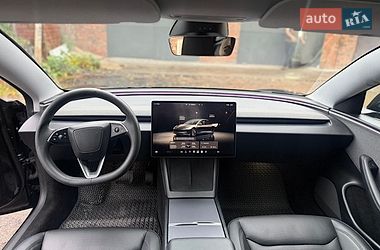 Седан Tesla Model 3 2025 в Хмельницком фото 34 Седан Tesla Model 3 2025 в Хмельницком