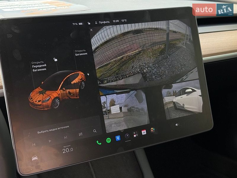 Седан Tesla Model 3 2020 в Рівному