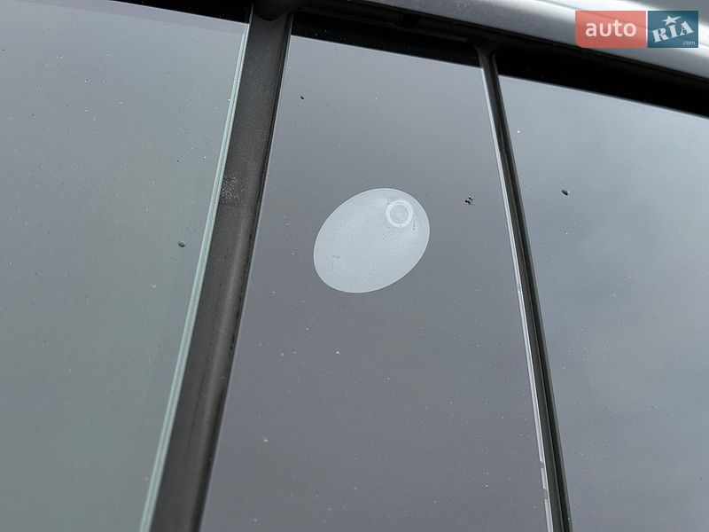 Седан Tesla Model 3 2020 в Рівному