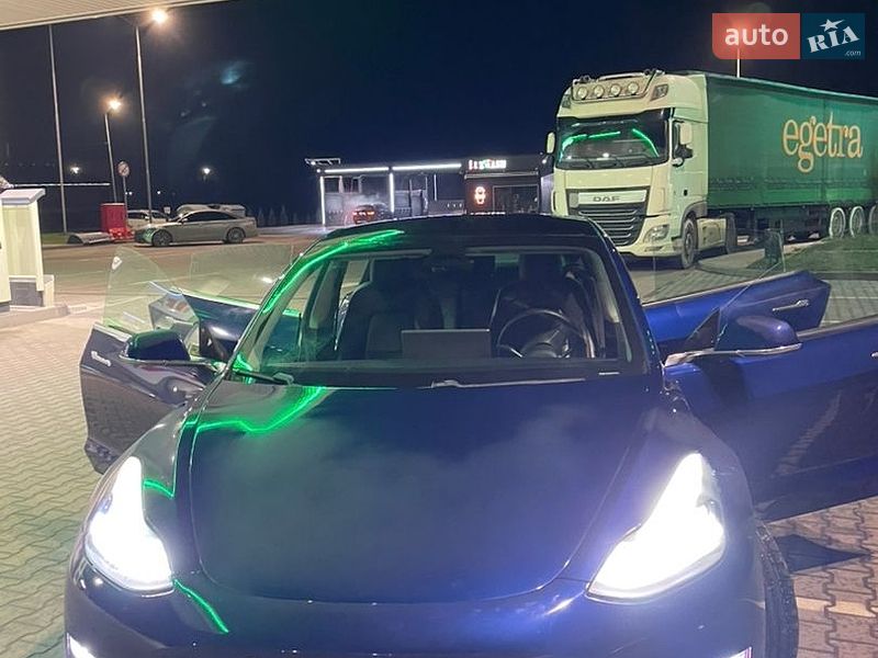 Седан Tesla Model 3 2019 в Львові фото 26 Седан Tesla Model 3 2019 в Львові