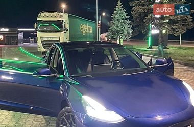 Седан Tesla Model 3 2019 в Львові фото 27 Седан Tesla Model 3 2019 в Львові