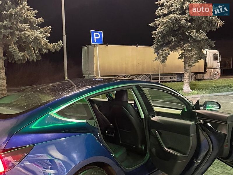Седан Tesla Model 3 2019 в Львові фото 16 Седан Tesla Model 3 2019 в Львові