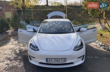 Седан Tesla Model 3 2023 в Днепре