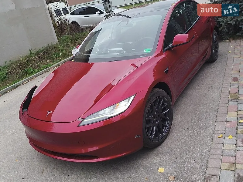 Tesla Model 3 2025