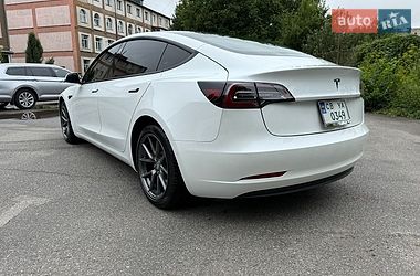 Седан Tesla Model 3 2021 в Нежине