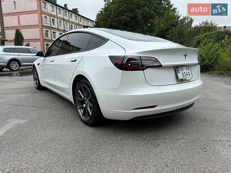 Седан Tesla Model 3 2021 в Нежине
