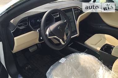 Седан Tesla Model S 2015 в Одессе