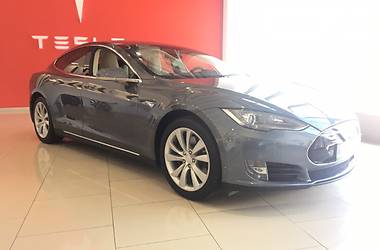 Седан Tesla Model S 2013 в Харькове