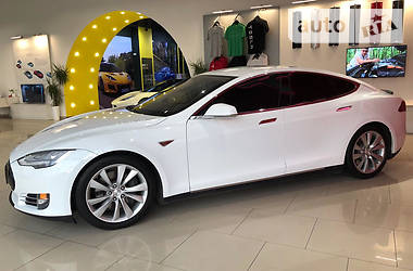 Седан Tesla Model S 2013 в Харькове