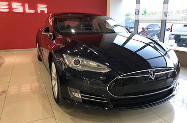 Tesla Model S 2013