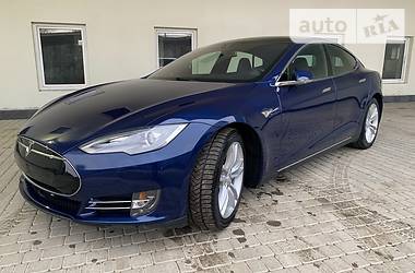 Хэтчбек Tesla Model S 2015 в Стрые