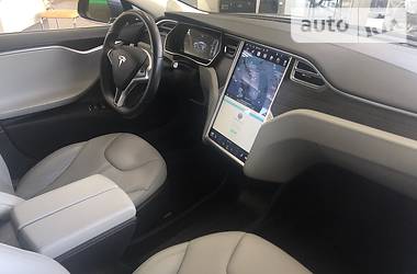 Седан Tesla Model S 2015 в Запоріжжі