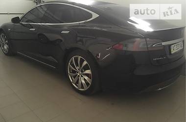 Хэтчбек Tesla Model S 2014 в Коломые
