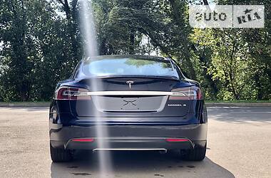 Лифтбек Tesla Model S 2013 в Киеве