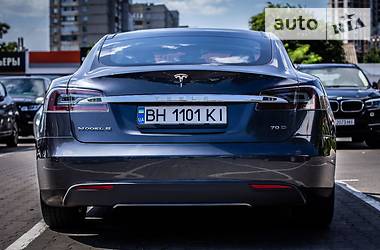 Хэтчбек Tesla Model S 2016 в Одессе