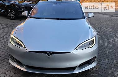 Tesla Model S 2016
