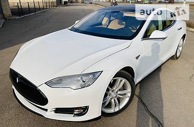 Седан Tesla Model S 2014 в Днепре