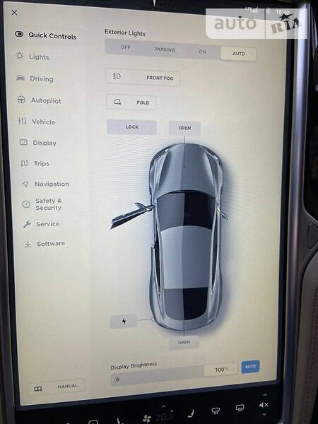 Ліфтбек Tesla Model S 2016 в Одесі