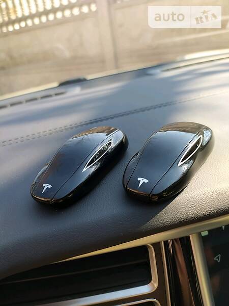 Седан Tesla Model S 2016 в Житомирі фото 60 Седан Tesla Model S 2016 в Житомирі