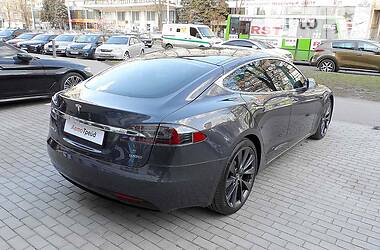 Седан Tesla Model S 2018 в Харкові