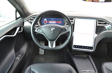 Ліфтбек Tesla Model S 2016 в 