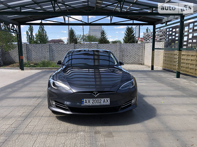 Хетчбек Tesla Model S 2017 в Харкові
