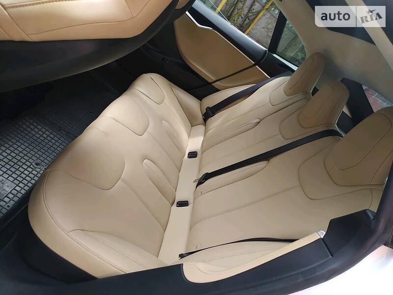 Седан Tesla Model S 2016 в Житомирі фото 54 Седан Tesla Model S 2016 в Житомирі