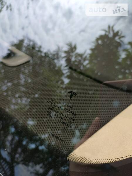 Седан Tesla Model S 2016 в Житомирі фото 20 Седан Tesla Model S 2016 в Житомирі