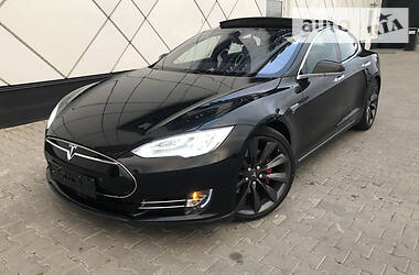 Лифтбек Tesla Model S 2014 в Киеве