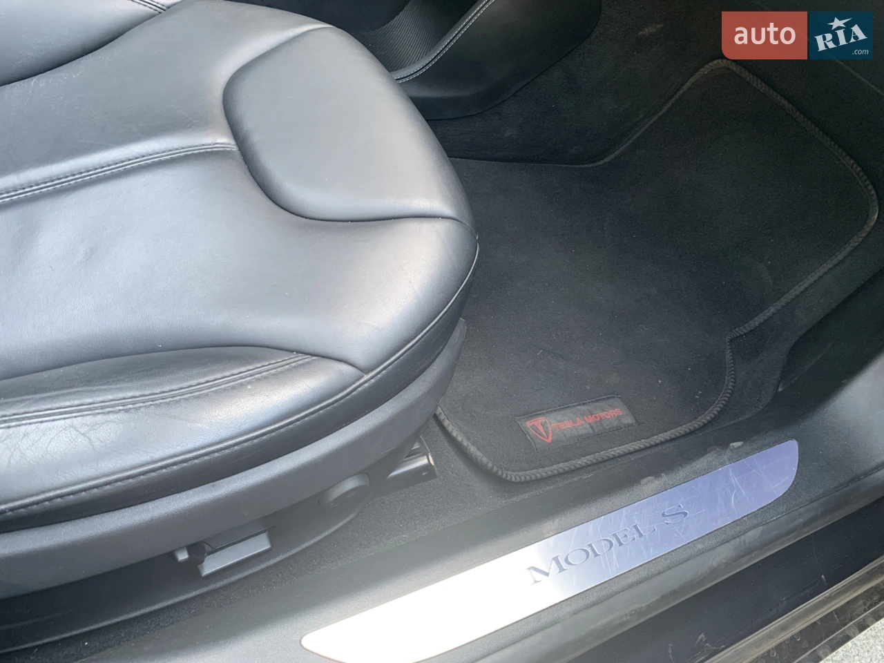 2015 Tesla Model S - мініатюра 21